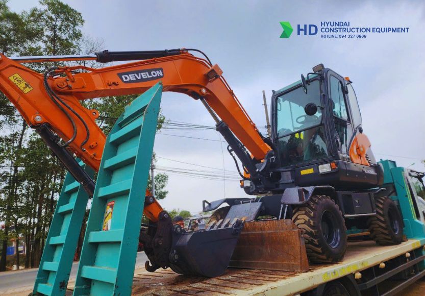 Máy xúc doosan dx55 cũ
