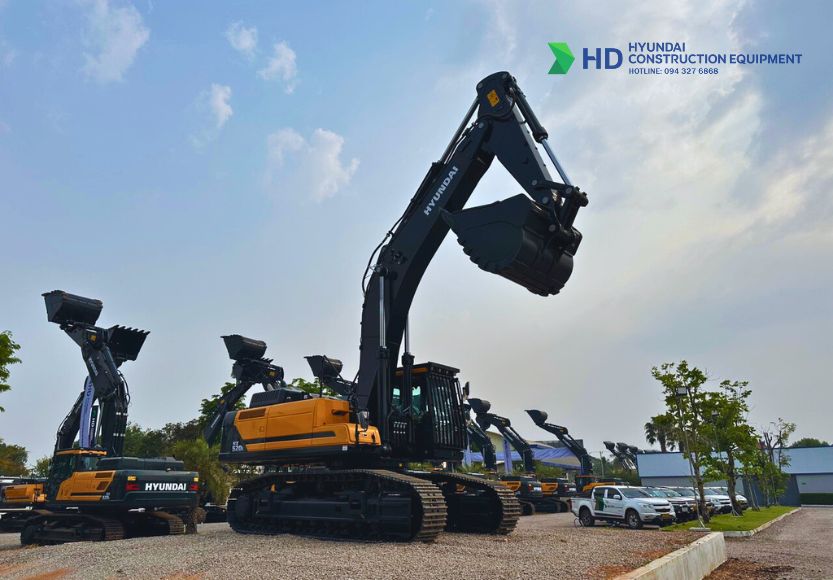 Máy xúc Hyundai HX500L làm việc phù hợp trên mọi loại địa hình