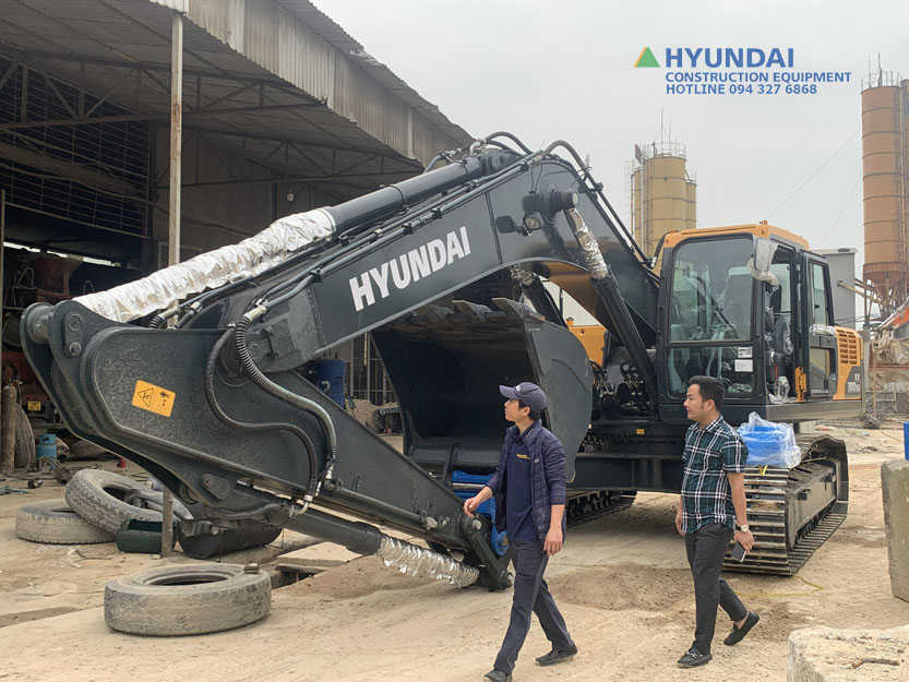 Máy xúc Hyundai HX300SG