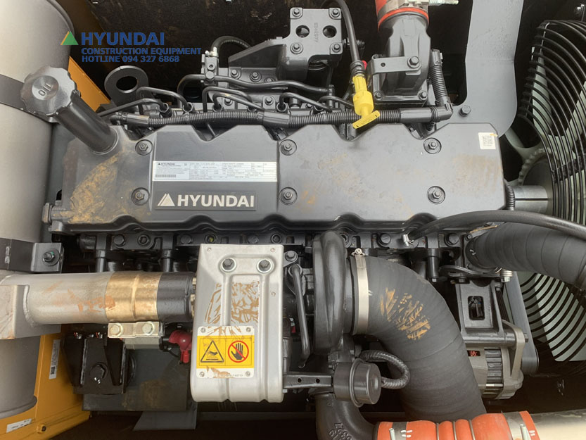 Hệ thống động cơ trên máy xúc Hyundai HX300SG