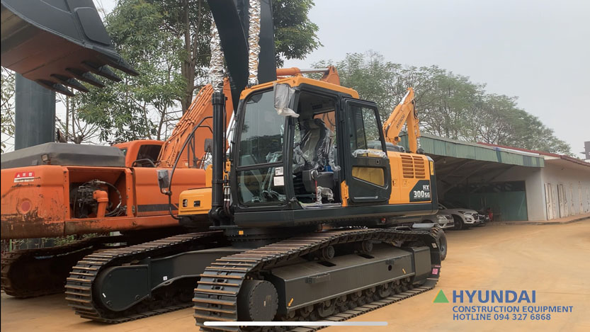 Cabin máy xúc Hyundai HX300SG