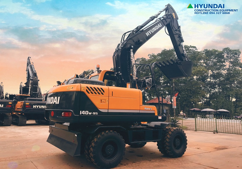 Máy xúc hyundai R140W-9S